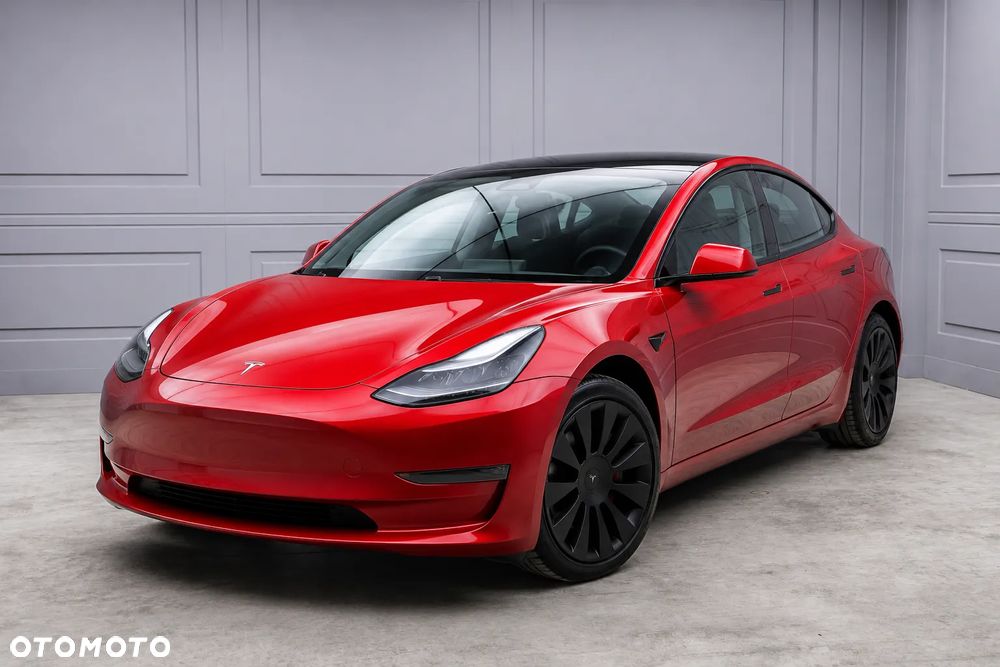 Tesla Model 3 - 1