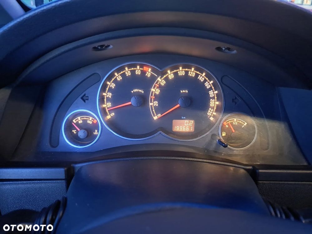 Opel Meriva - 9