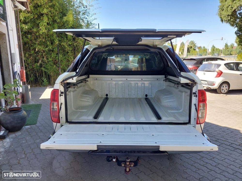 Nissan Navara 2.5 dCi CD SE 4WD - 7