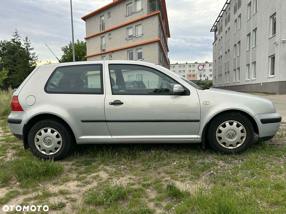 Volkswagen Golf 1.6 Basis - 11