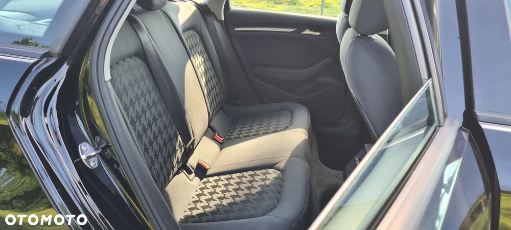 Audi A3 Sportback 1.2 TFSI Ambition - 17