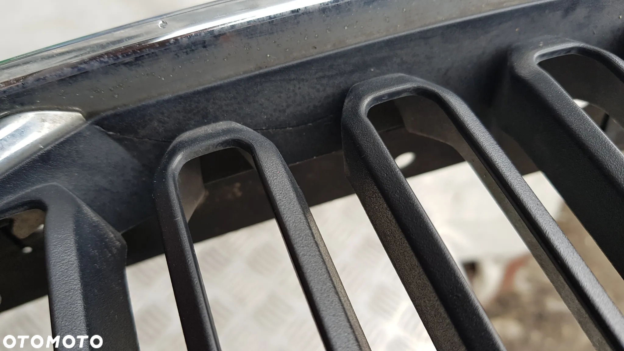 GRILL ATRAPA  VOLVO XC40 kompletny - 18