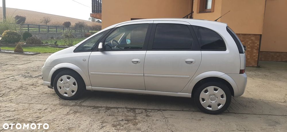Opel Meriva - 11