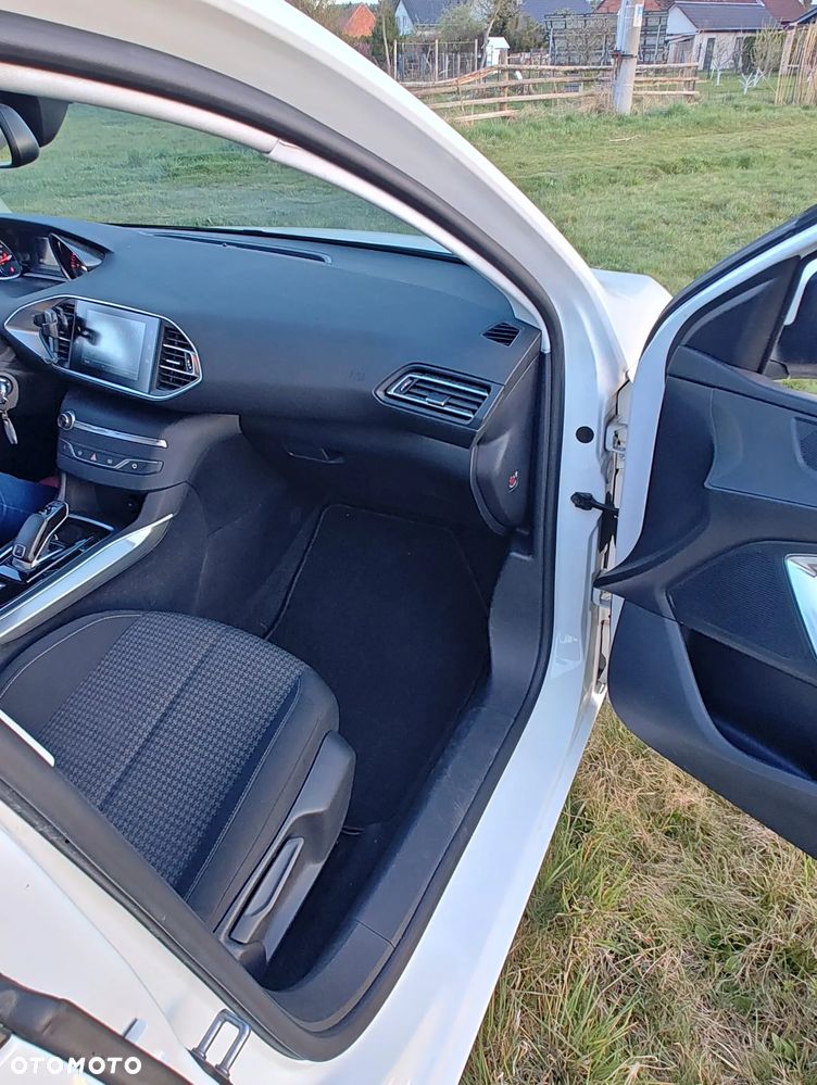 Peugeot 308 - 17