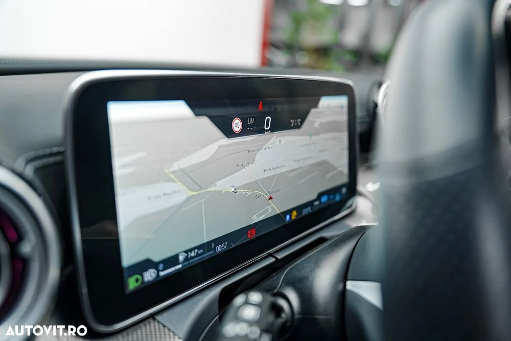 Mercedes-Benz C 200 9G-TRONIC AMG Line - 32