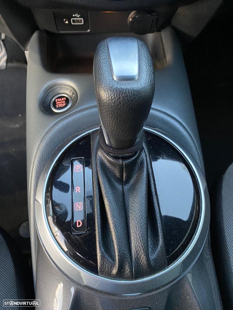 Nissan Juke 1.0 DIG-T N-Connecta DCT - 10