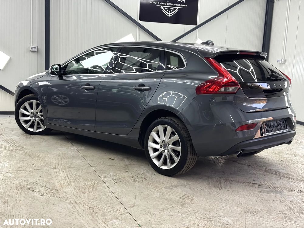 Volvo V40 D3 Geartronic Kinetic - 13