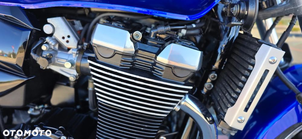 Suzuki GSX - 20