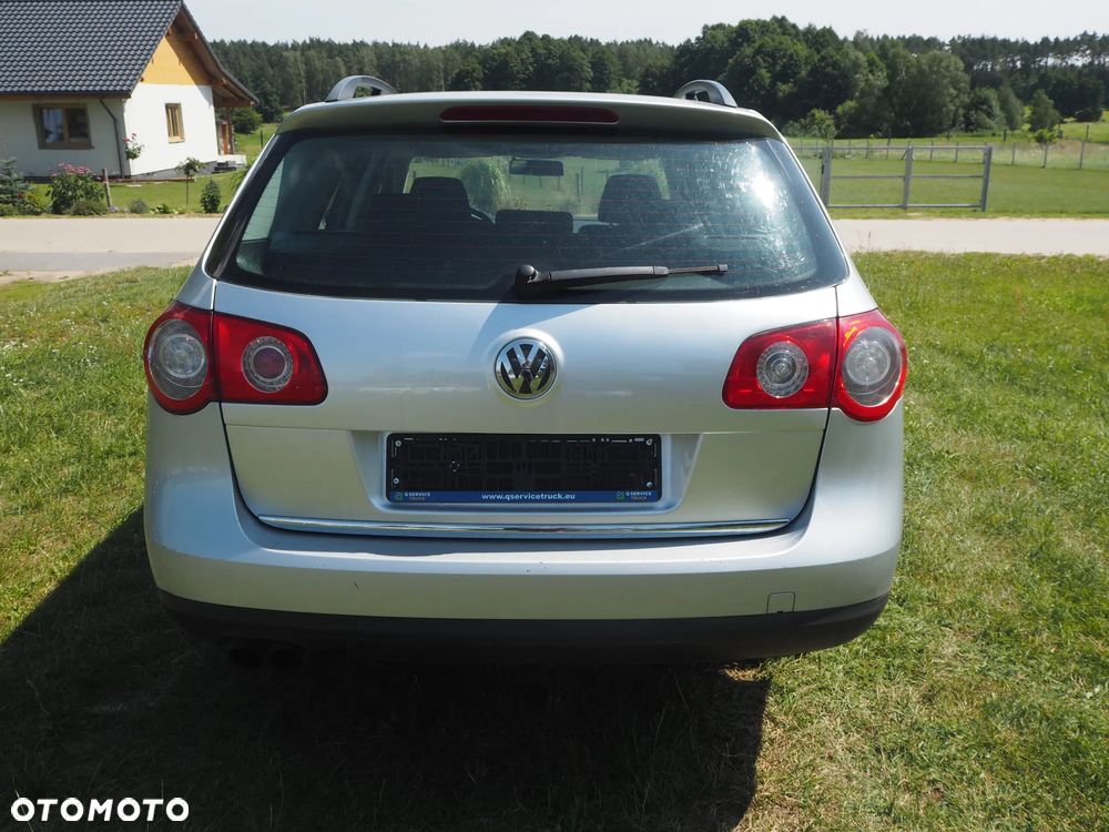 Volkswagen Passat 2.0 TDI Individual - 4