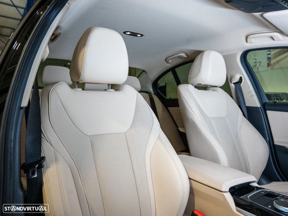 BMW 320 d Auto - 24