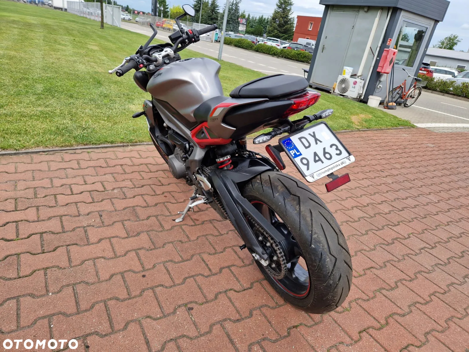 Triumph Street Triple - 19