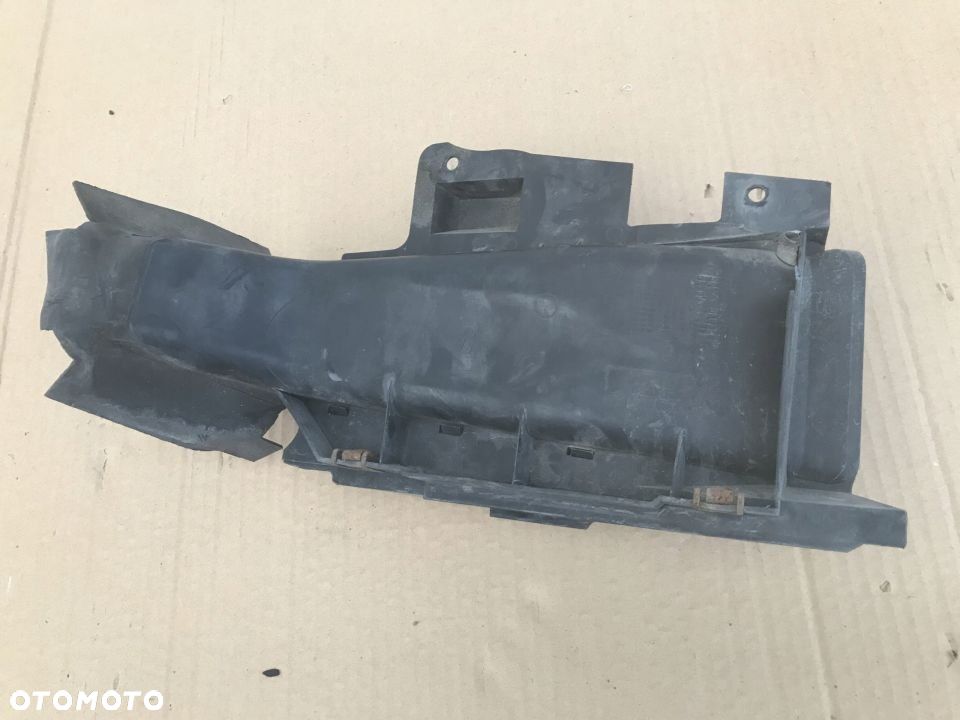 Osłona chłodnicy BMW 3 E46 wlot kierownica powietrza prawa zderzaka pasa przedniego 8197928 - 6