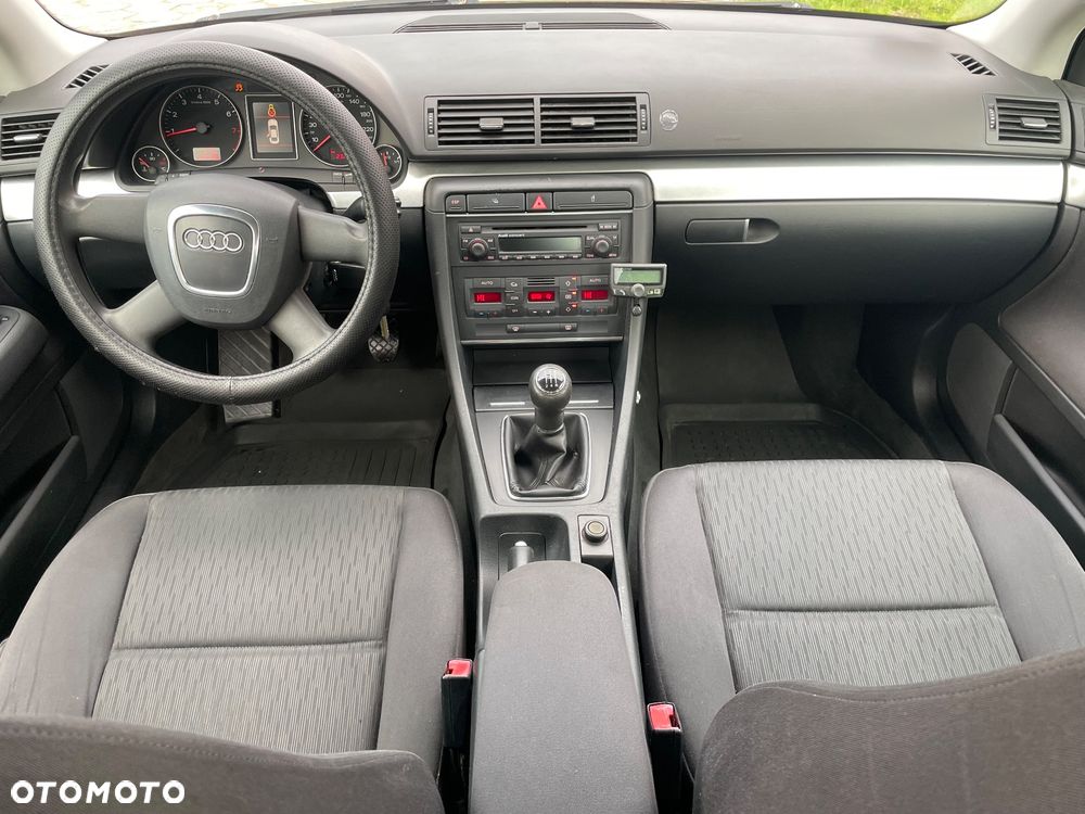 Audi A4 Limousine 1.6 - 10