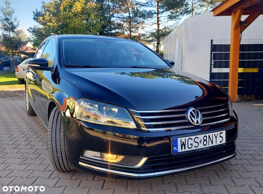 2011 Volkswagen Passat 1.8 TSI Highline, photograph 2