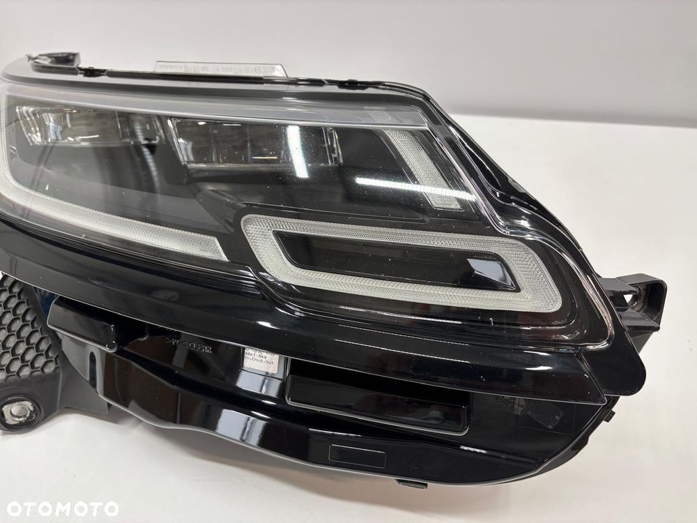 Range Rover Velar L560 Lampa Prawa Przód Przednia M8A2-13W029-LA - 2