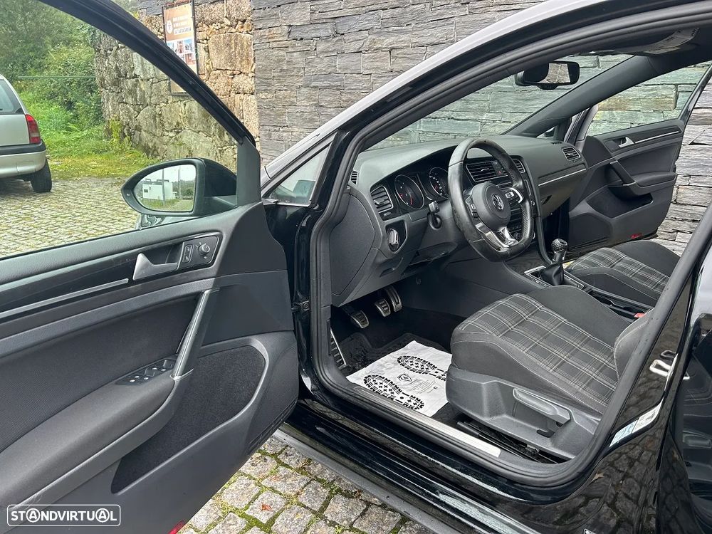 VW Golf 2.0 TDi GTD - 9