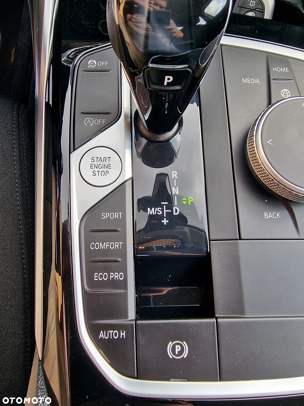 BMW Seria 3 318i Luxury Line - 14