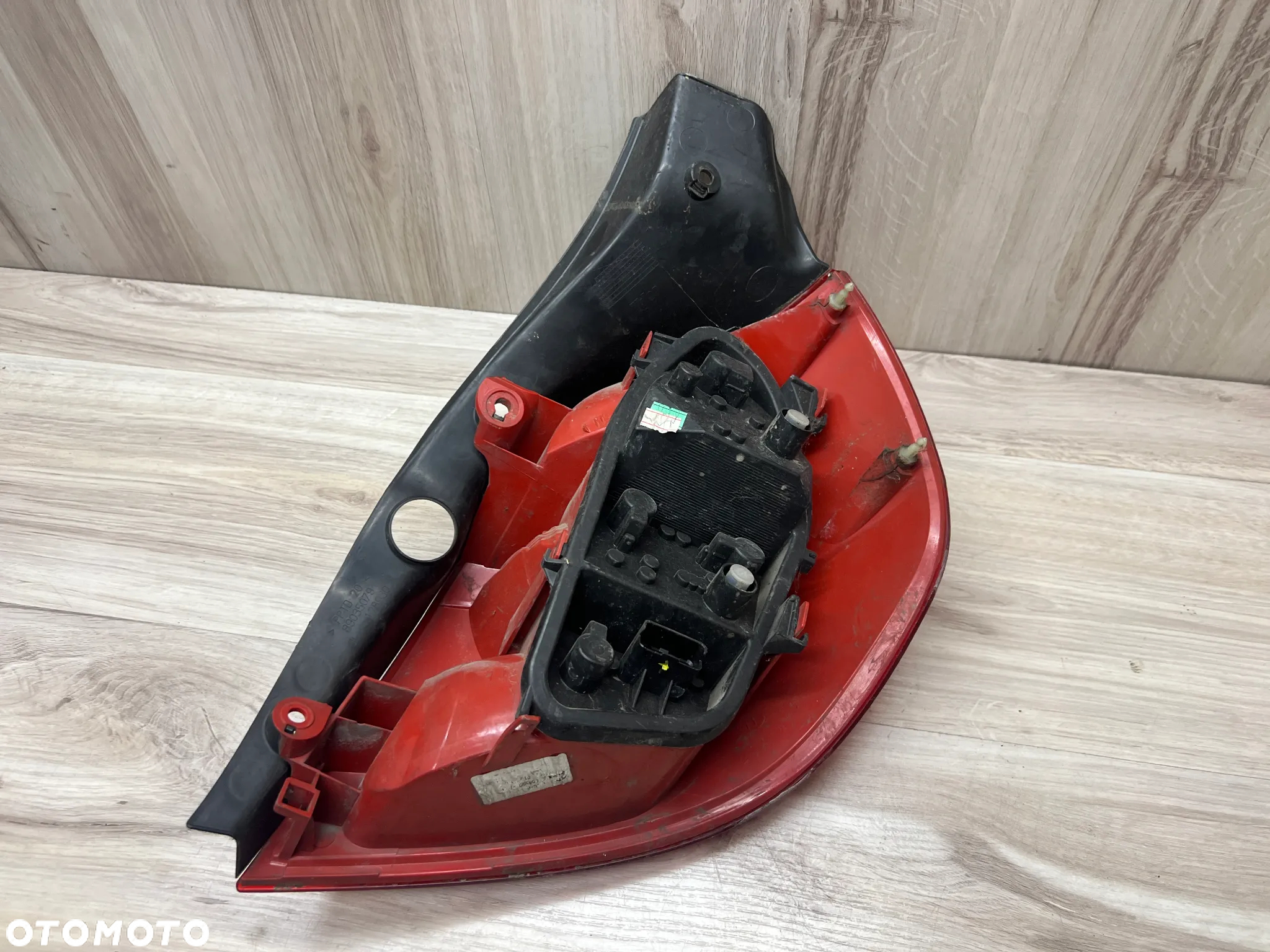 LAMPA TYLNA LEWA RENAULT CLIO 3 III HB - 3