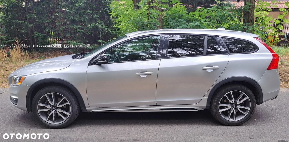 Volvo V60 Cross Country T5 AWD Geartronic Summum - 5
