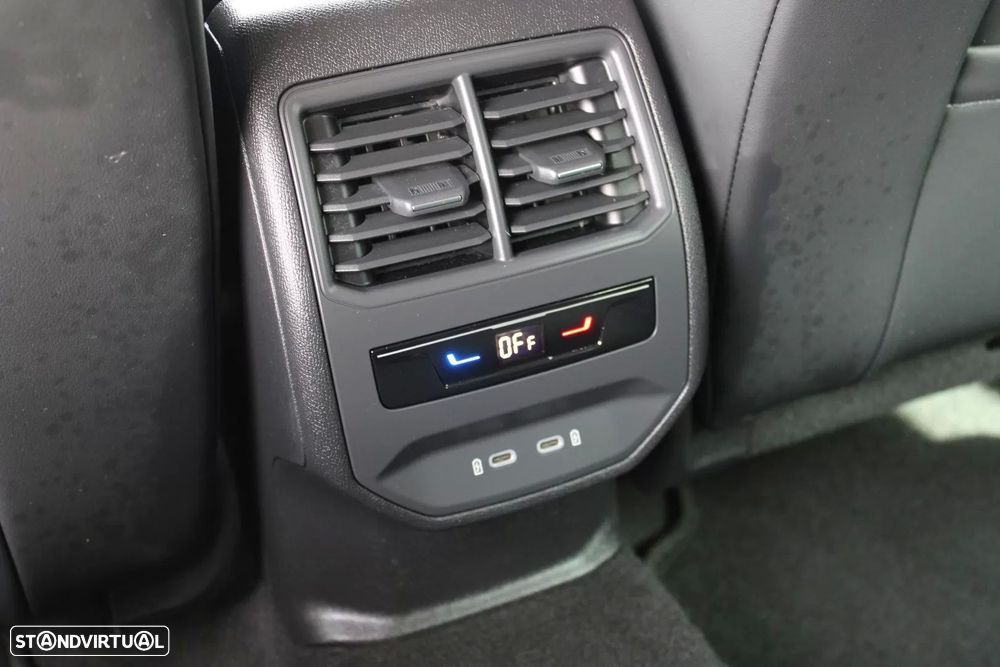 SEAT Leon ST 2.0 TDI FR DSG - 16