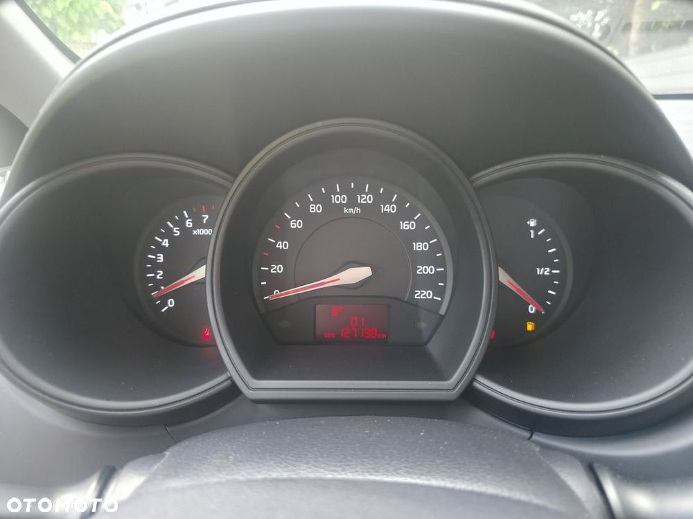 Kia Rio - 21
