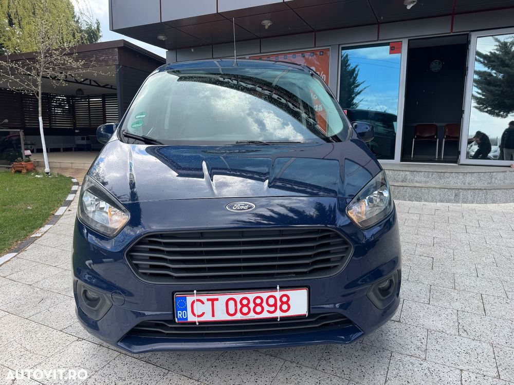 Ford Tourneo Courier 1.5 TDCi S&S Ambiente - 11