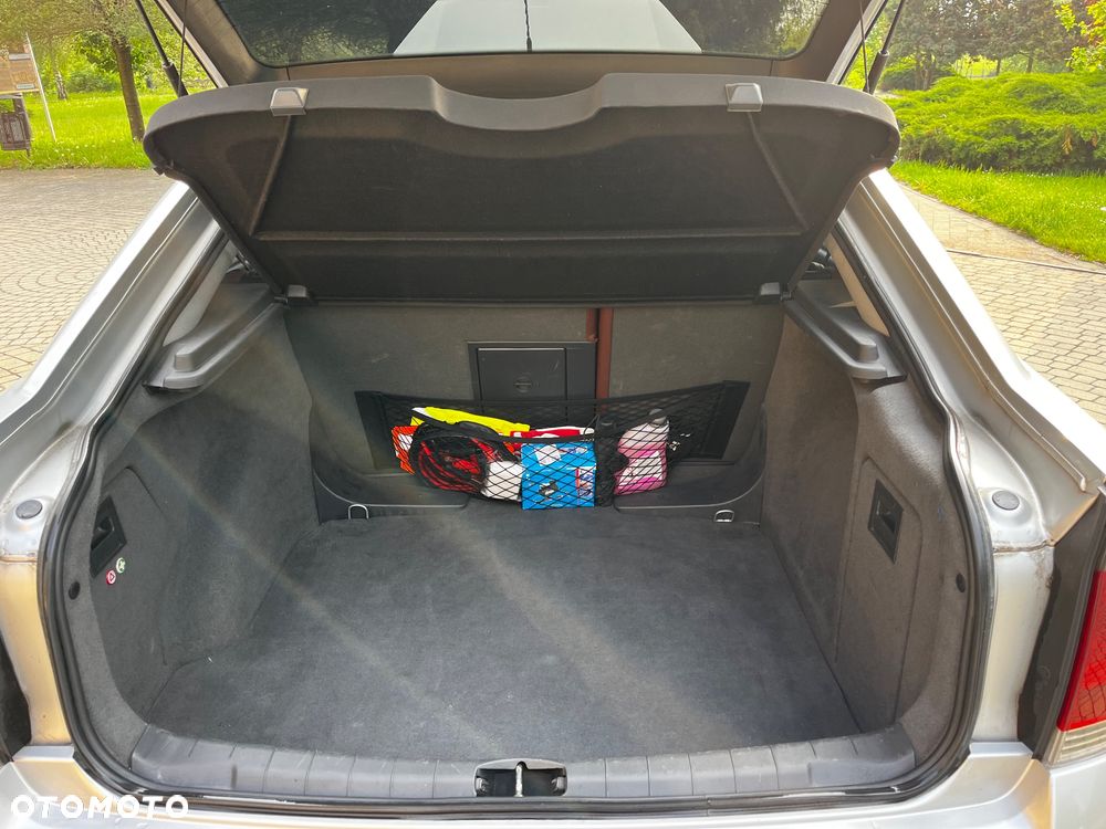 Opel Vectra 1.9 CDTI Cosmo - 9