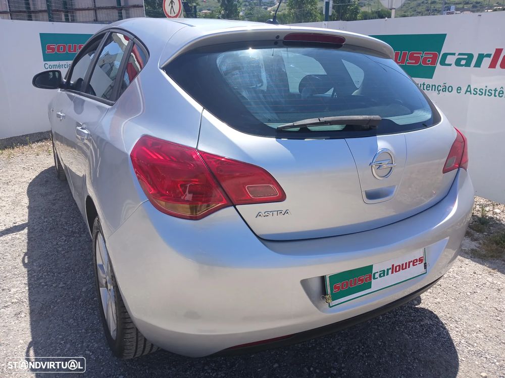 Opel Astra 1.4 Enjoy - 12