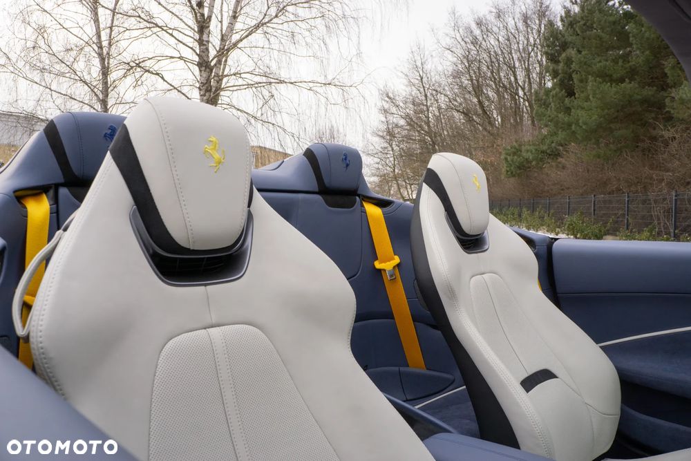 Ferrari Roma Spider - 20