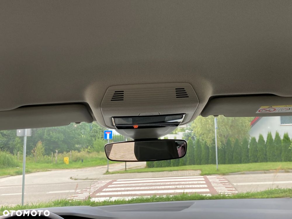 Volkswagen Golf 1.5 TSI OPF Life - 32