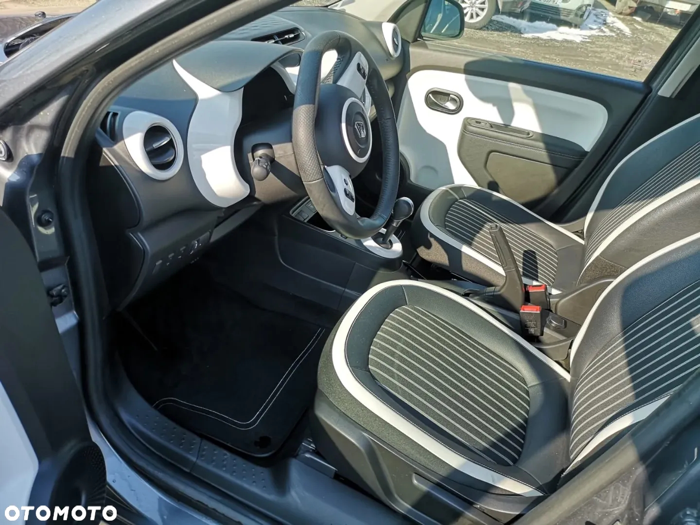 Renault Twingo Electric INTENS - 11
