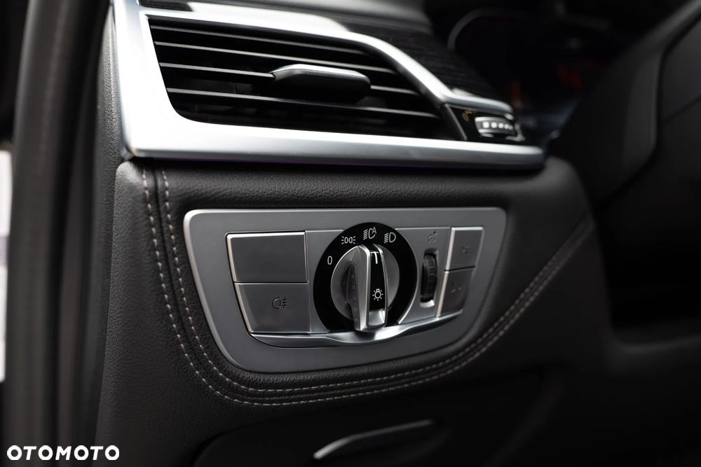 BMW Seria 7 740d xDrive mHEV sport - 21