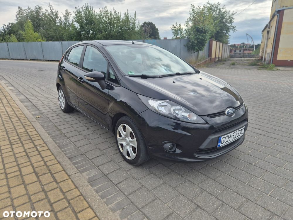 Ford Fiesta - 2