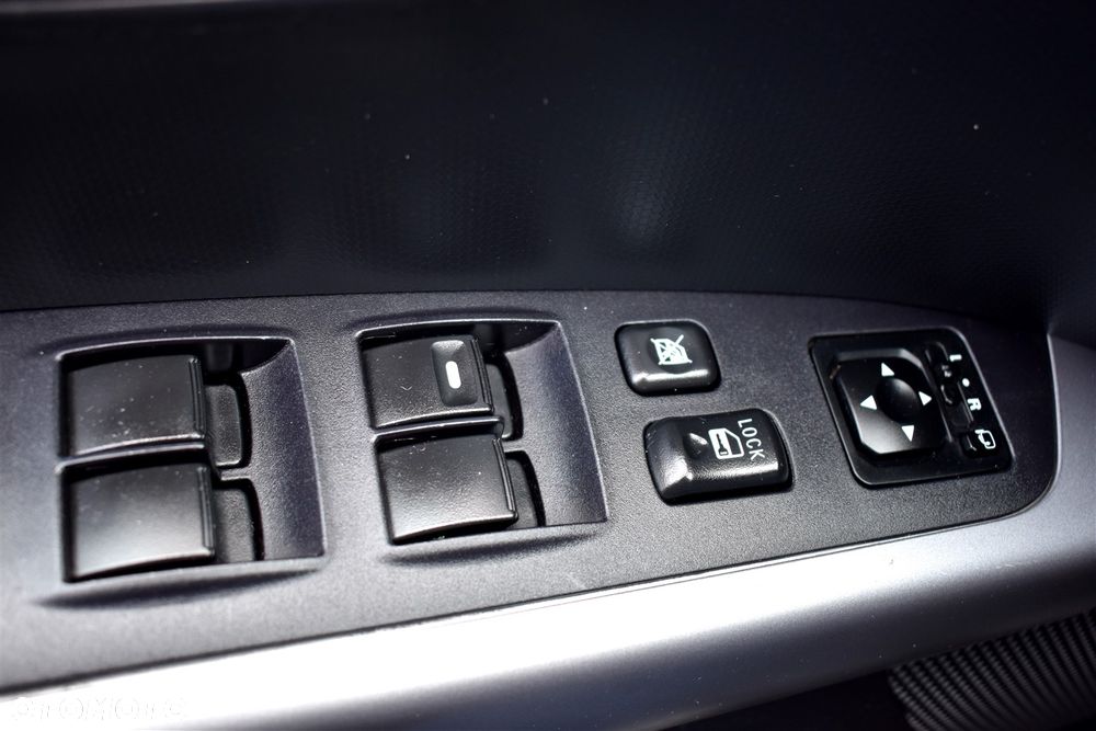 Mitsubishi Outlander 2.0 2WD Diamant Edition - 27