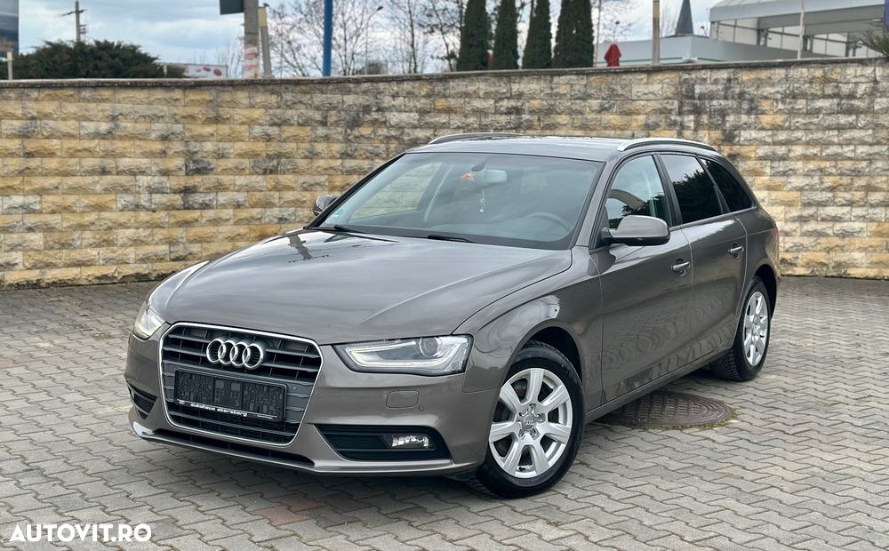 Audi A4 2.0 TDI DPF clean multitronic Ambiente - 2