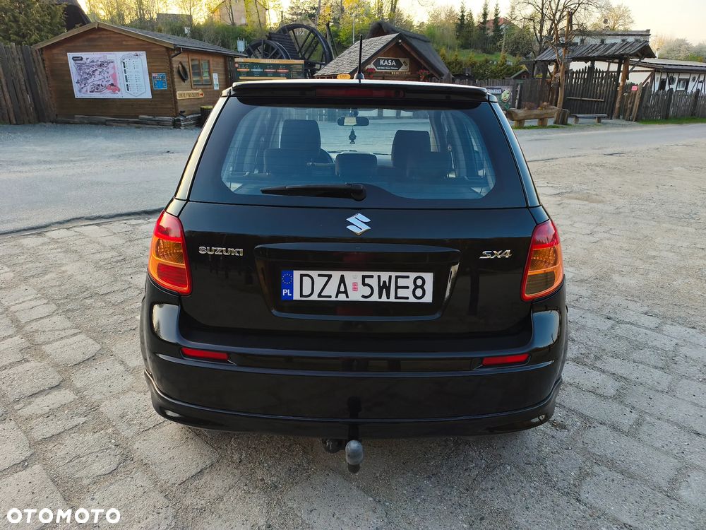 Suzuki SX4 - 4