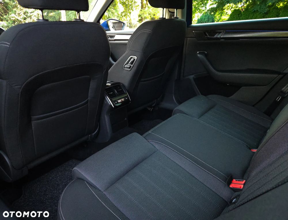 Skoda Superb 2.0 TDI SCR 4x4 Ambition DSG - 27