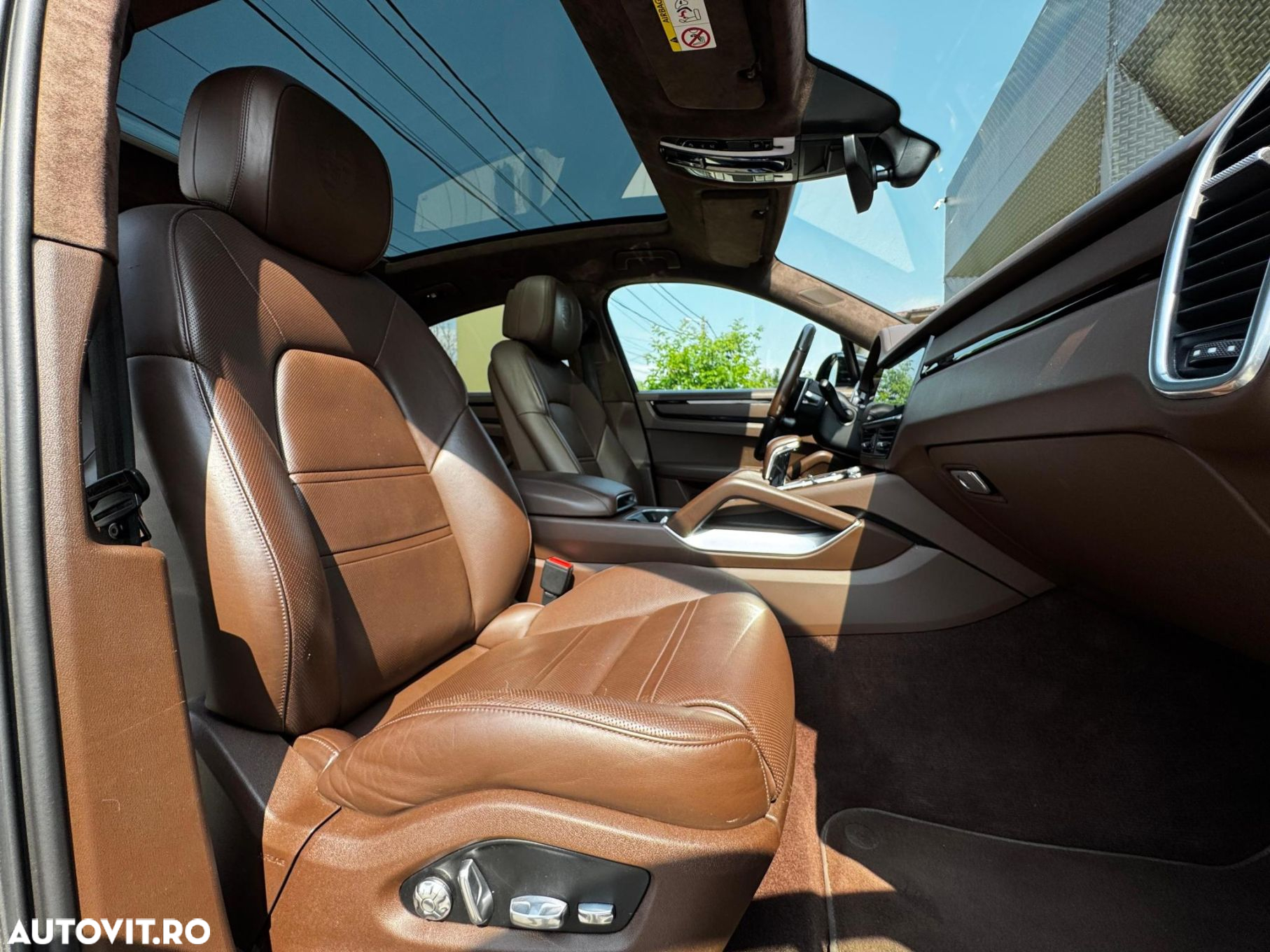 Porsche Cayenne - 19
