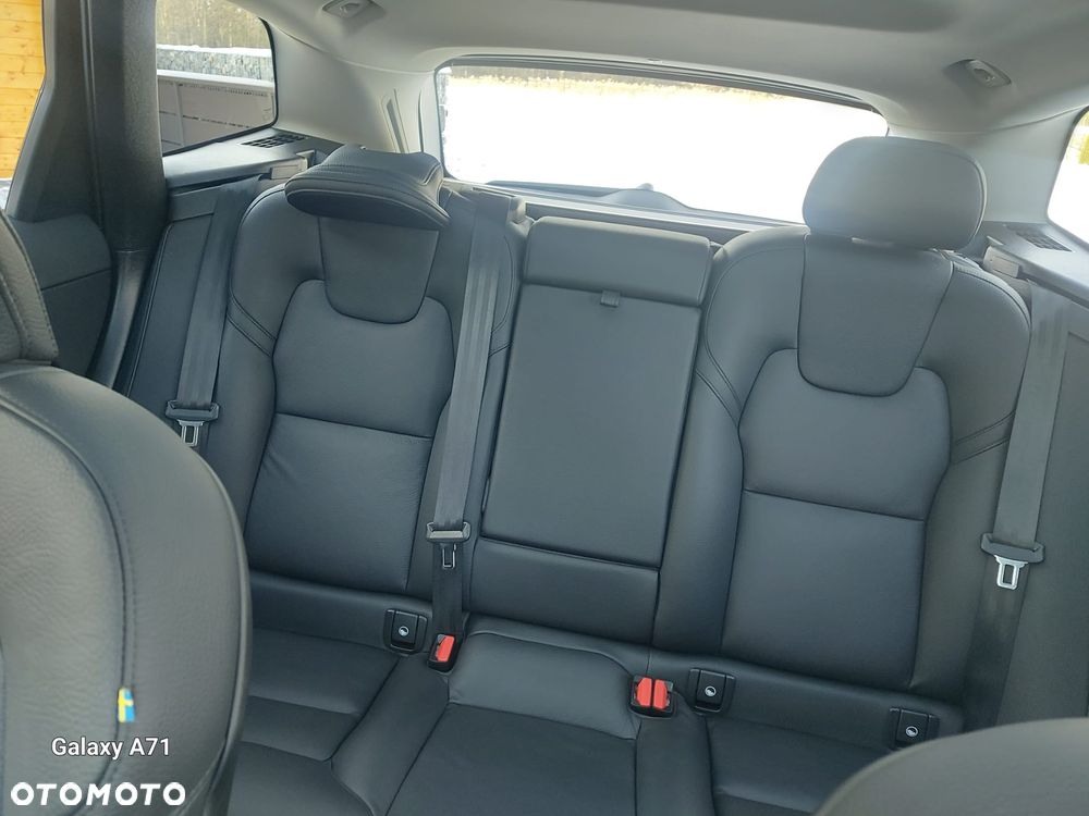 Volvo XC 60 B5 B AWD Plus Dark - 13