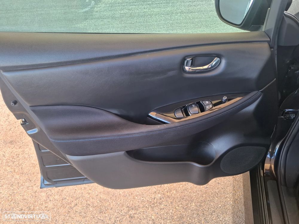Nissan Leaf Acenta - 22