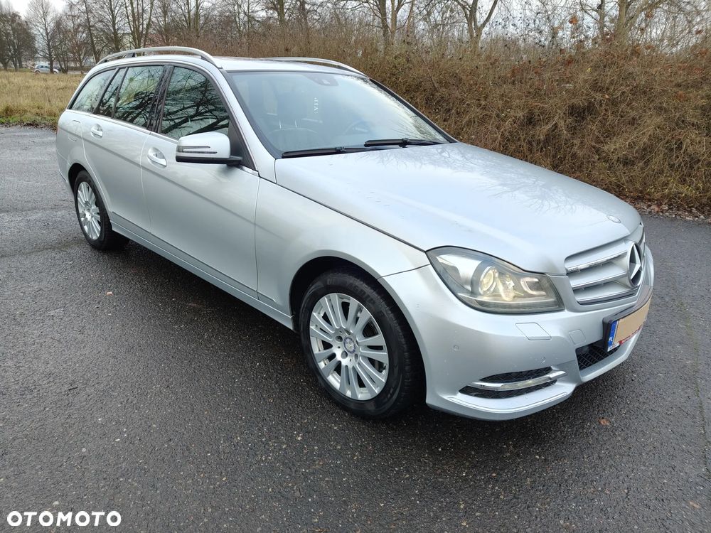 Mercedes-Benz Klasa C 220 CDI 7G-TRONIC Avantgarde Edition - 4