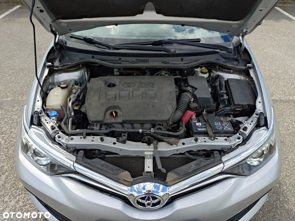 Toyota Auris - 15