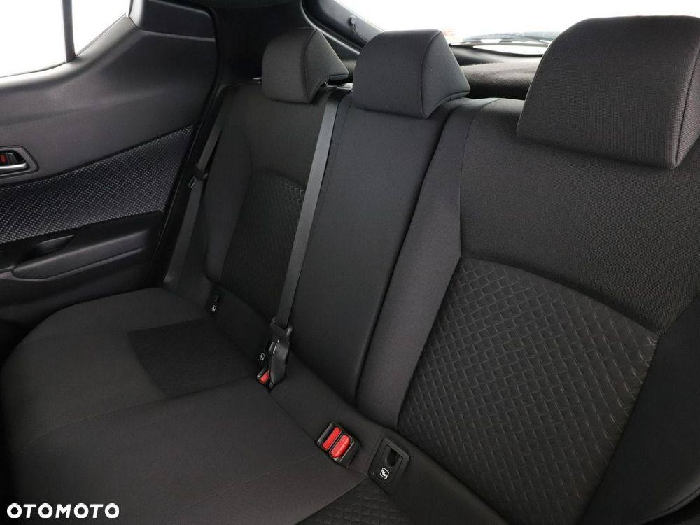 Toyota C-HR 1.8 Hybrid Dynamic - 18