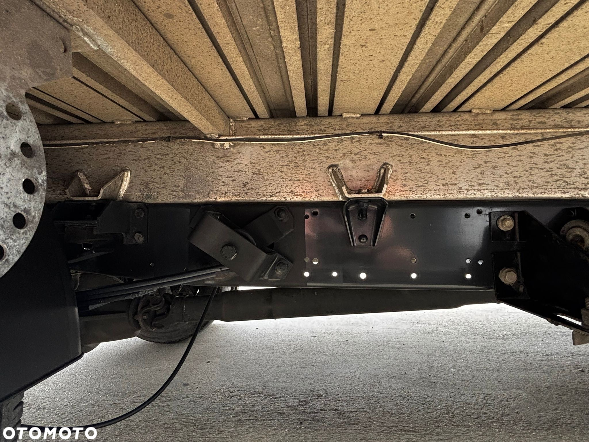 Iveco Daily 35C16 Kontener 8 Palet z windą 750 kg - 11