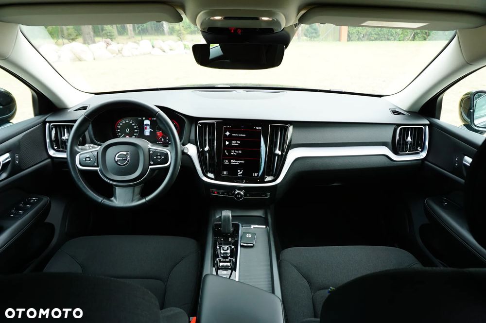 Volvo V60 B4 D Momentum Pro - 26