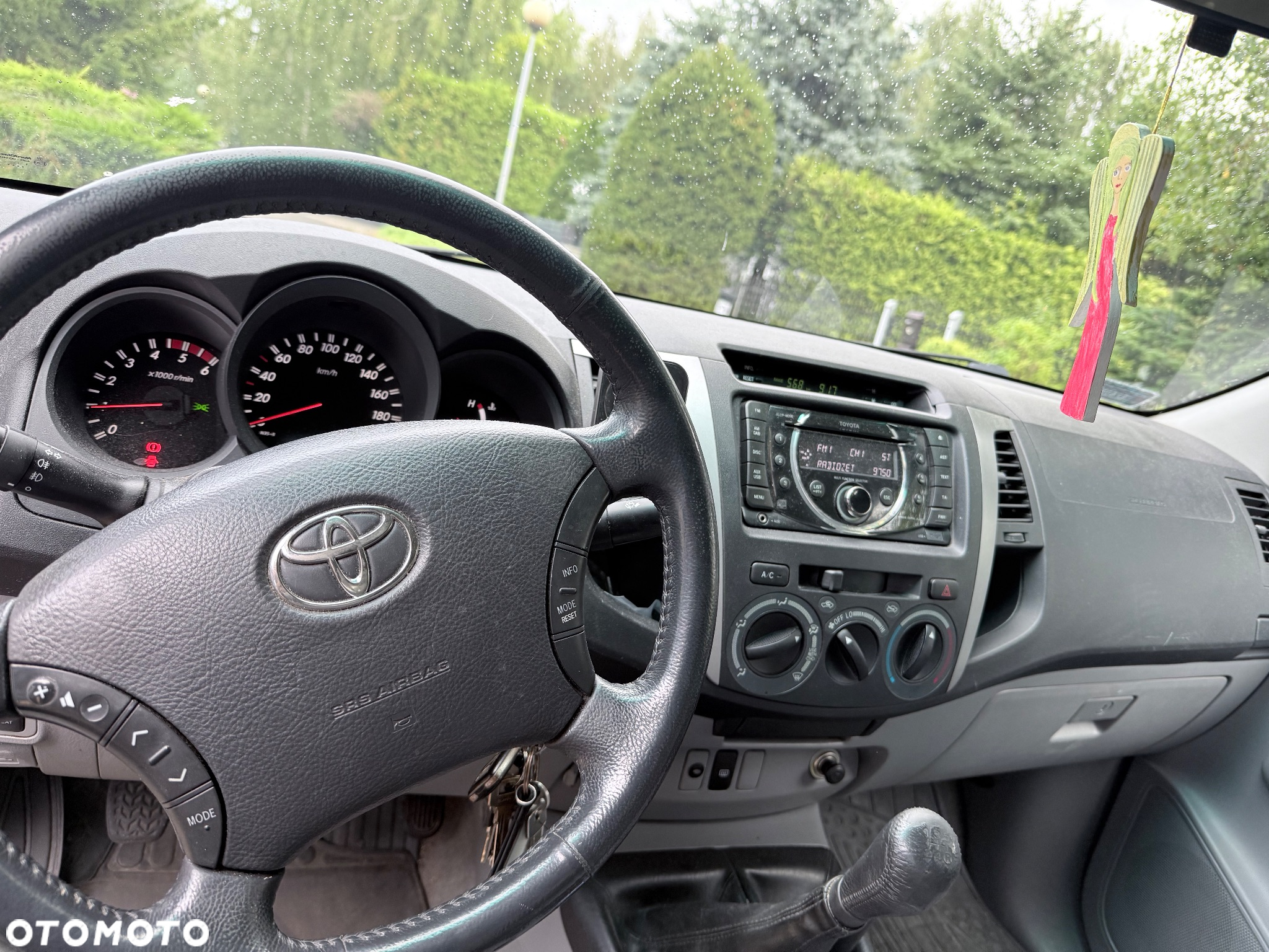 Toyota Hilux - 8