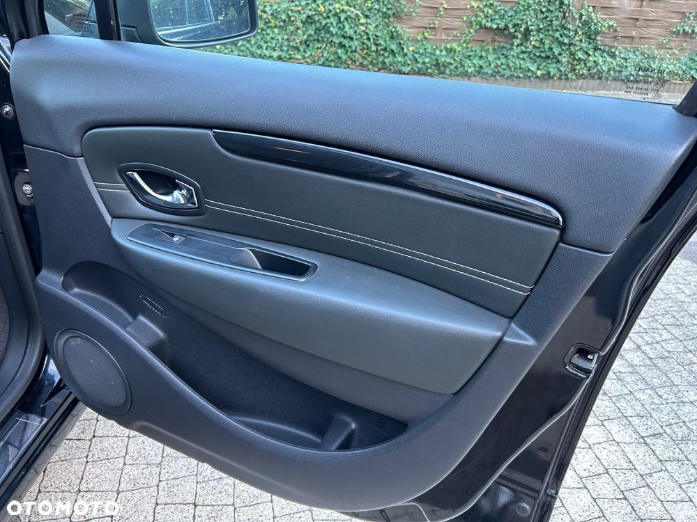 Renault Scenic - 26