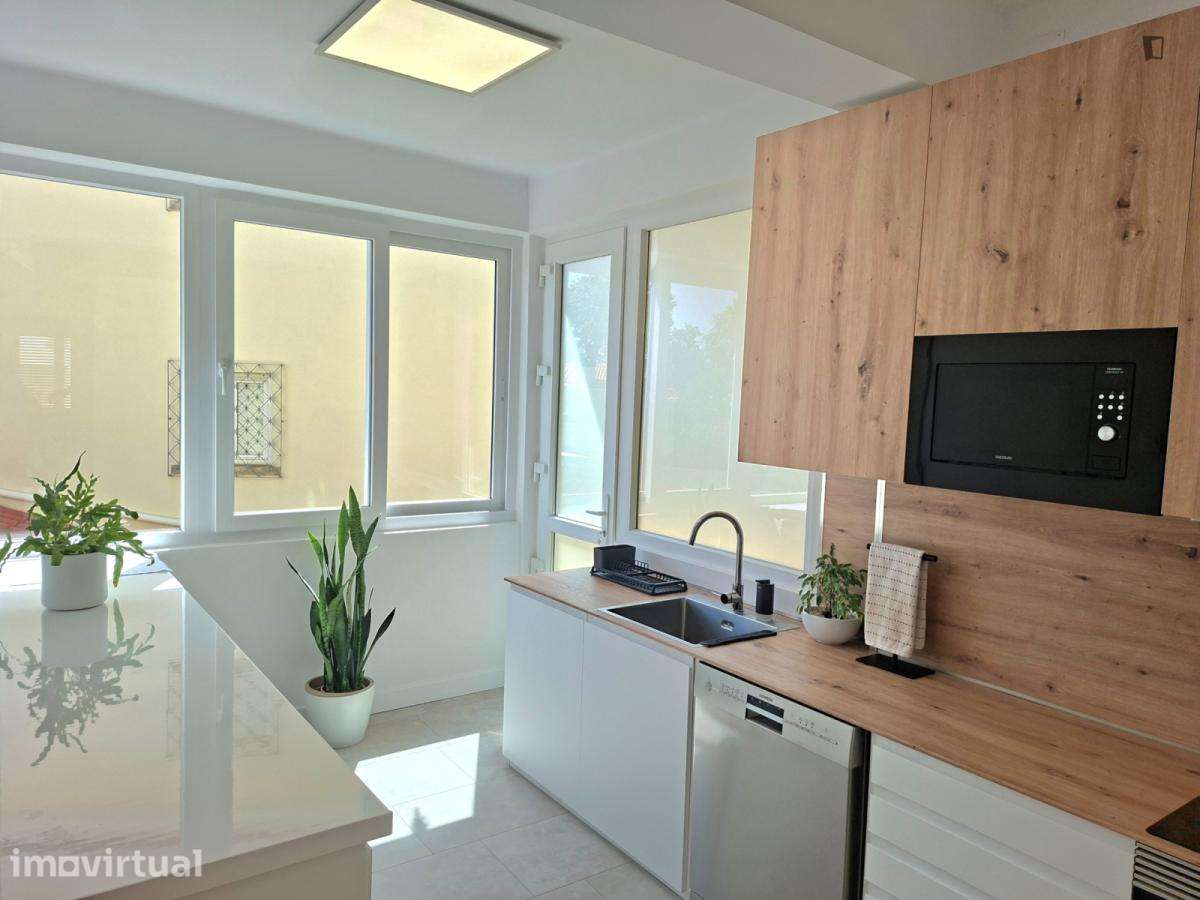 Quarto - localizado em Carcavelos Lisbon - Grande imagem: 2/7