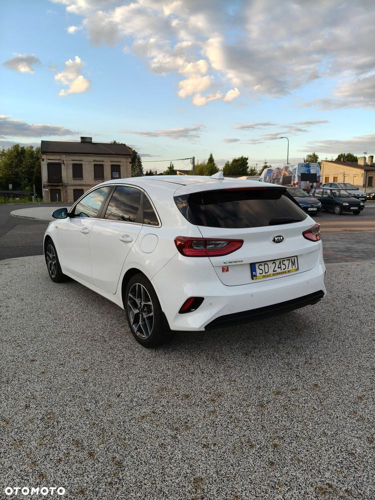 Kia Ceed 1.4 T-GDI L Business Line - 10