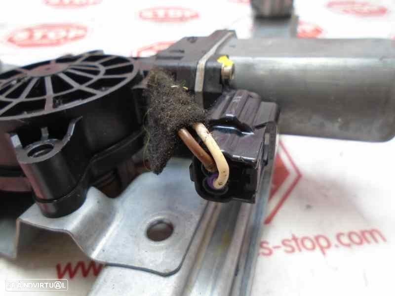 ELEVADOR DE VIDRO FRONTAL DIREITO DACIA DUSTER 2013 - 4